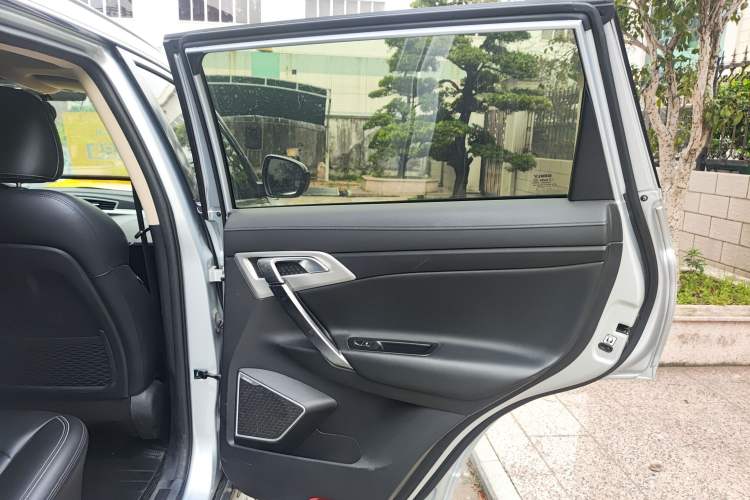 Used Geely Auto Emgrand X7 Sport 2016 1.8TD Automatic Smart Connectivity Version
