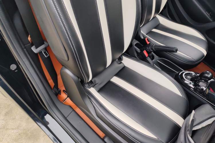 Used  fortwo 2015 1.0L 52 kW hardtop Dynamic version