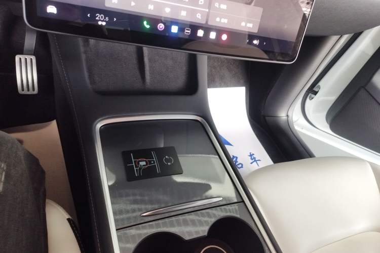 Used Tesla Model Y 2023 High-Performance All-Wheel-Drive Version