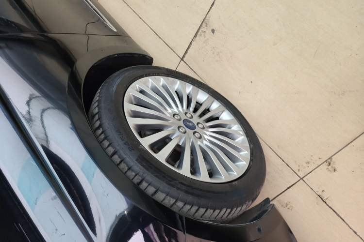 Used Ford Taurus 2017 EcoBoost 245 Flagship Model
