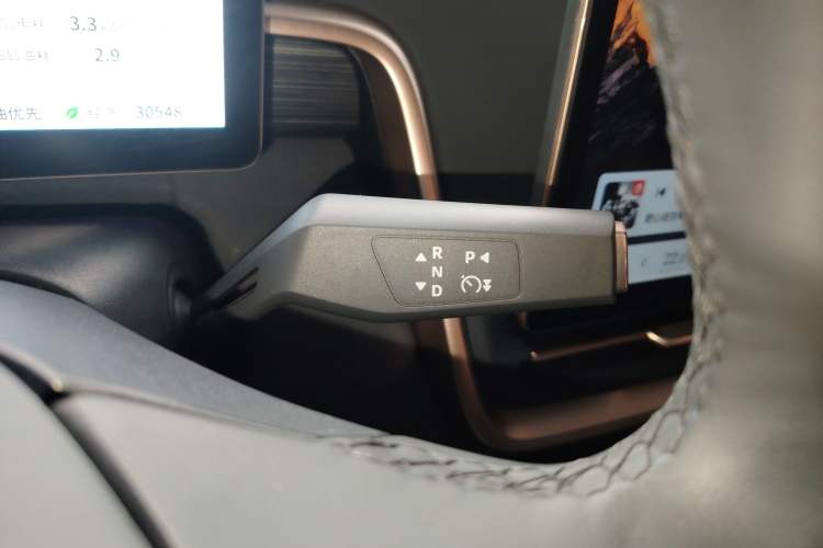 Used  eπ008 2024 210Max Range-Extended Version 6 Seats