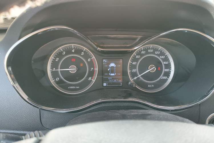 Used Baojun 560 2015 1.8L Manual Luxury Model