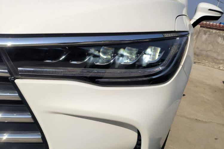 Used BYD Song MAX 2017 1.5T Automatic Smart Connect Luxury 7-Seater