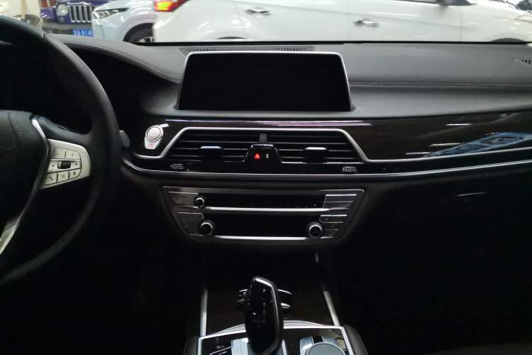 Used BMW 7 Series 2021 730Li Luxury Package