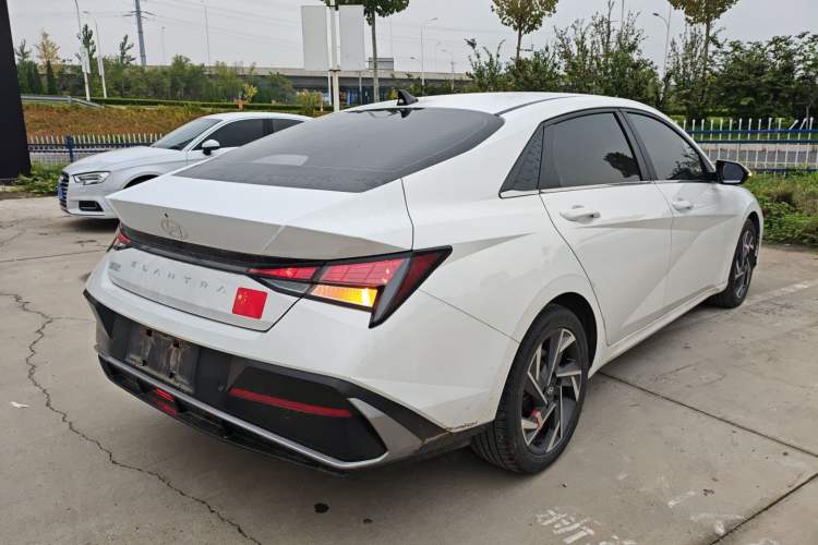 Used Hyundai Elantra 2023 1.5L CVT GLX Elite Edition
