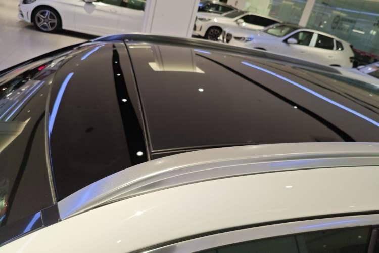 Used Mercedes-Benz GLC 2020 Facelift GLC 300 L 4MATIC Dynamic Edition
