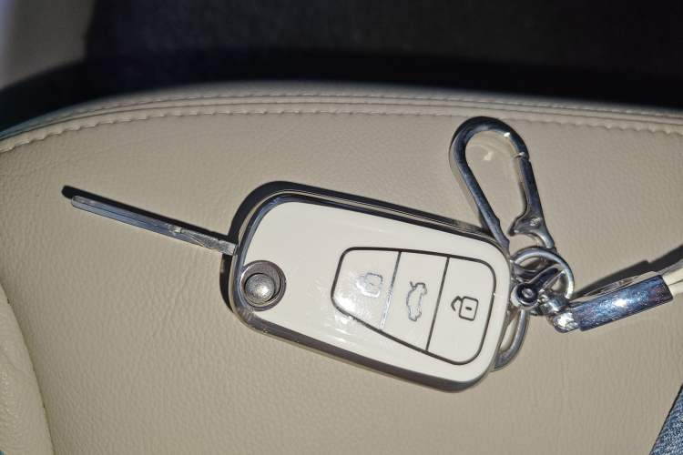 Used Roewe 360 2015 1.5L Automatic Luxury Edition
