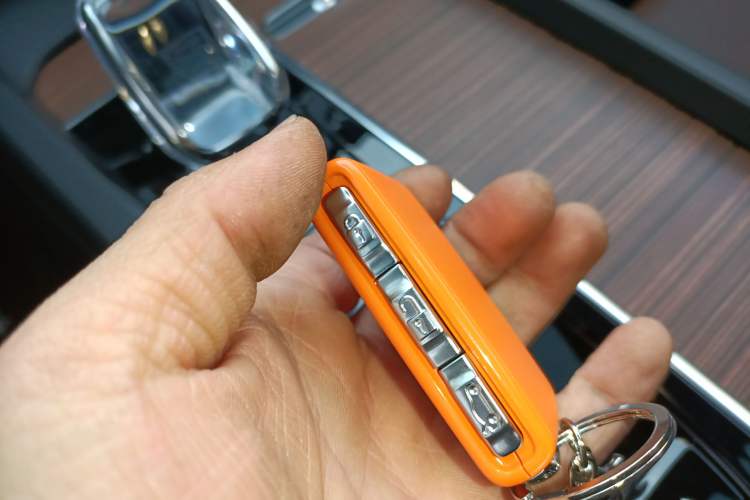 Used Volvo XC60 New Energy 2025 Plug-in Hybrid Long-Range All-Wheel Drive Smart Luxury Edition