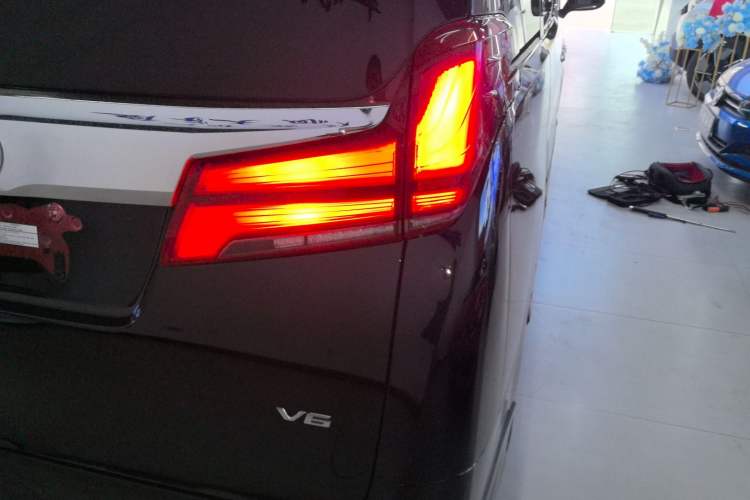 Used Toyota Alphard 2018 Revised Version 3.5L Luxury Edition