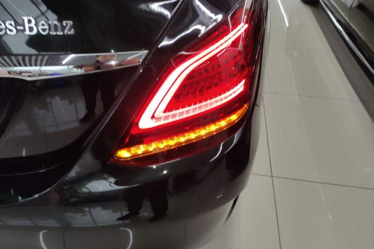 Used Mercedes-Benz C-Class 2021 C 200 L Fashion Edition Sport Version
