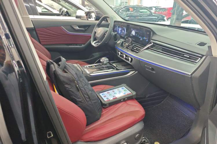 Used Hongqi HS5 2023 2.0T Qixiang Pro Edition
