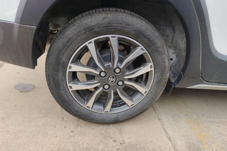 Used Toyota YARiS L 2022 X-Trail 1.5L CVT Luxury PLUS Edition
