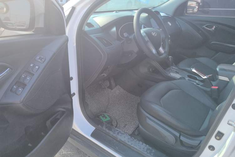 Used Hyundai ix35 2015 2.0L Automatic 2WD Comfort Edition China IV Standard