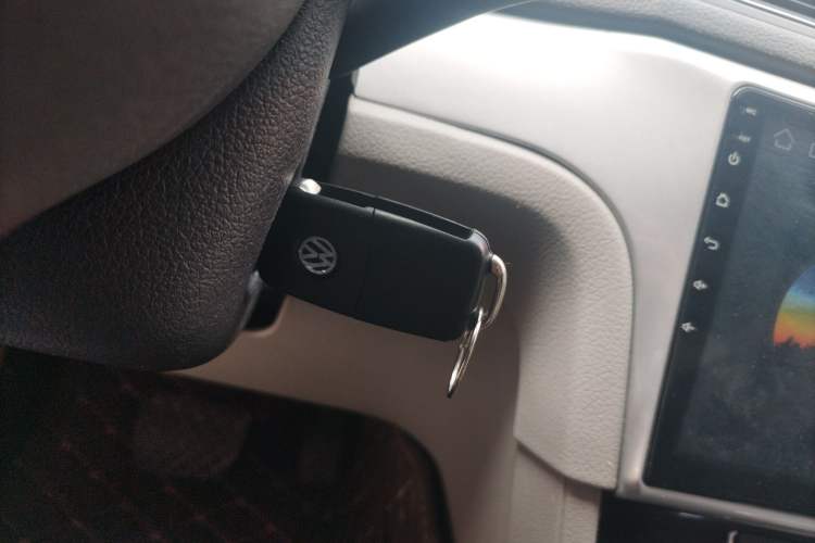 Used Volkswagen Gran Lavida 2013 1.4 TSI Automatic Comfort Model