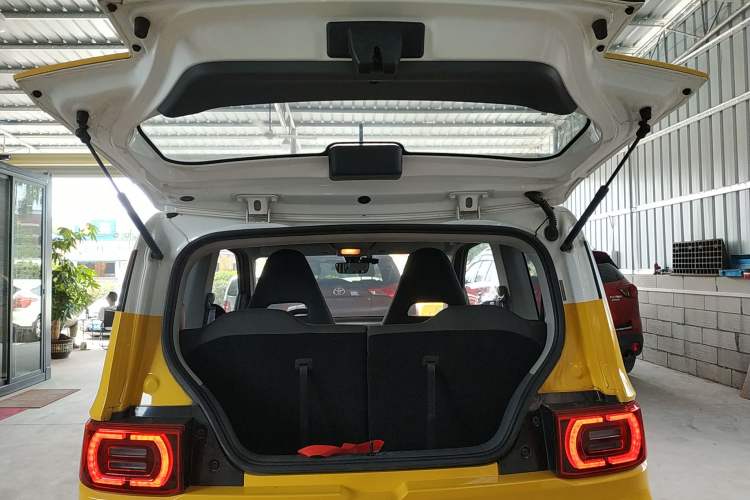 Used Wuling Hongguang MINIEV 2021 Macaron Fashion Model Lithium Iron Phosphate