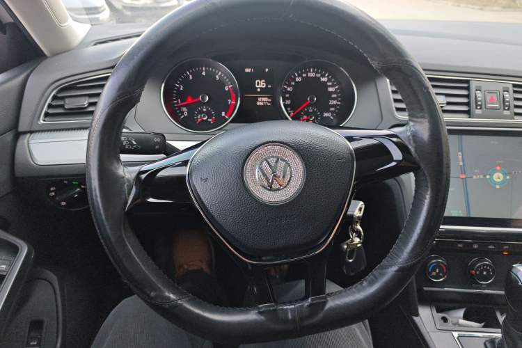 Used Volkswagen Lamando 2018 230TSI DSG Fashion Edition
