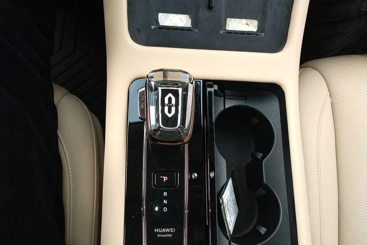 Used Hima AITO M7 2024 1.5T Intelligent Driving Rear-Drive Max Edition 5 Seats
