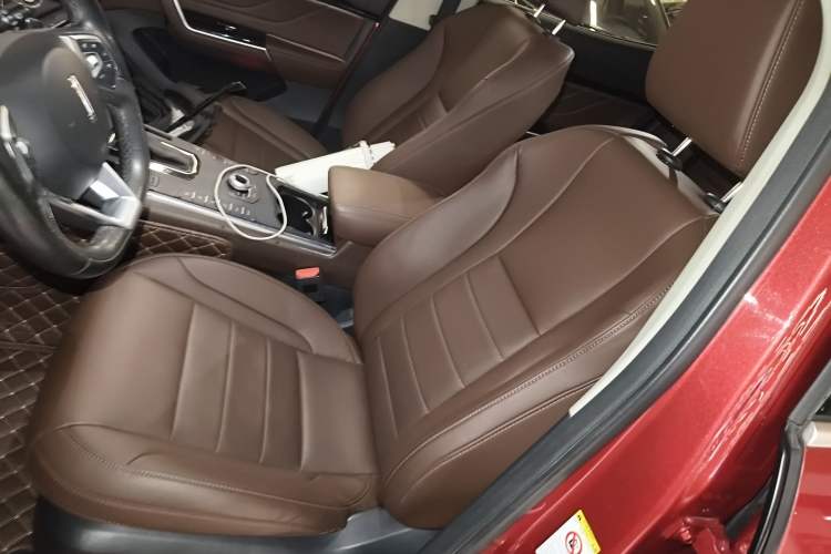 Used Wey VV5 2017 2.0T Ultra-Luxury Version
