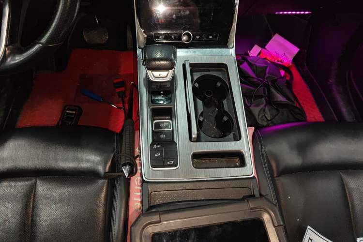 Used Roewe RX5 2020 PLUS 300TGI Automatic Ali National Trend Flagship Edition
