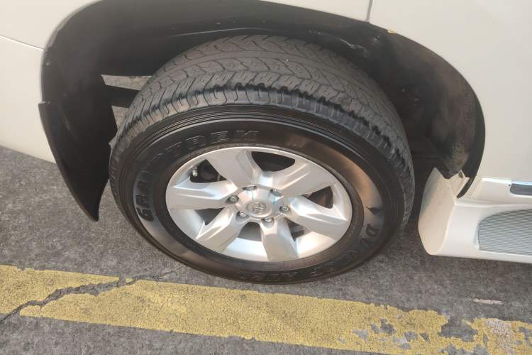 Used Toyota Prado 2014 2.7L Middle East Version Parallel Import
