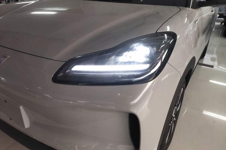 Used Wuling Bingo PLUS 2024 330 km Range Five-Seater Version