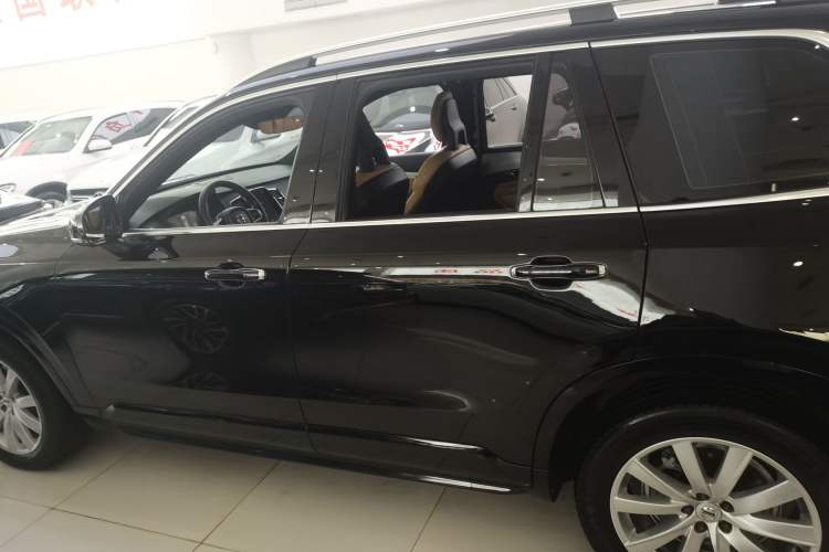 Used Volvo XC90 2018 T6 Zhiyi Edition 7-Seater
