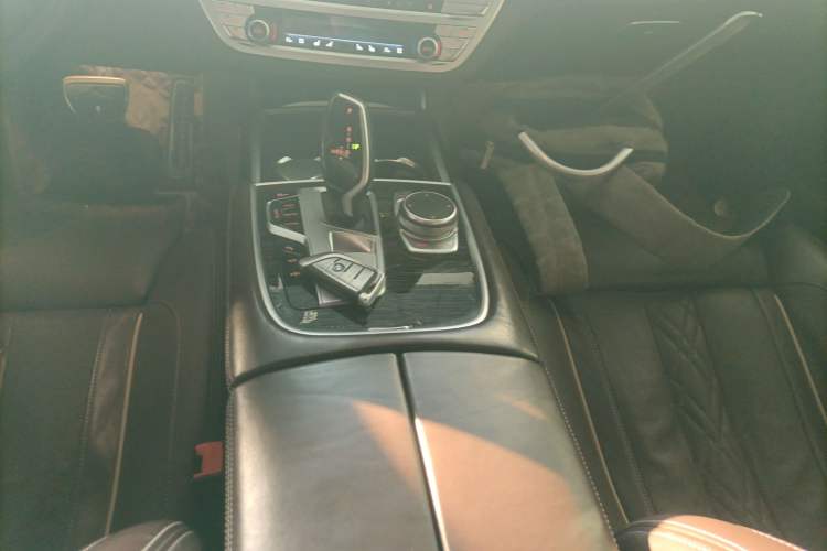 Used BMW 7 Series 2019 Restyled 740Li Leading Edition M Sport Package
