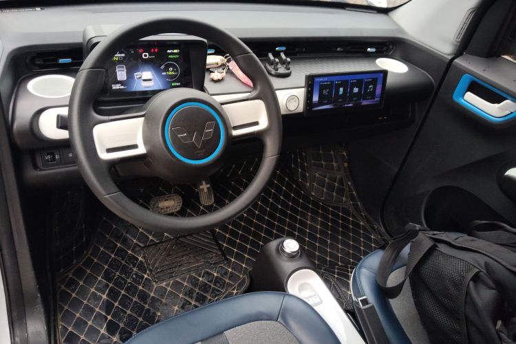 Used Wuling Hongguang MINIEV 2022 GAMEBOY 200km Gaming Edition with Lithium Iron Phosphate
