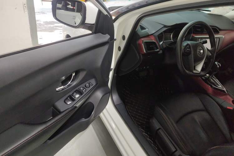 Used Nissan Lannia 2016 1.6L CVT Smart Cool Edition
