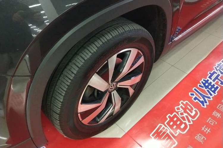 Used Volkswagen Tayron 2020 330TSI Two-Wheel Drive Luxury Smart Connectivity Version