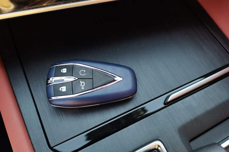 Used Changan CS75 PLUS 2024 3rd Generation Champion Edition 2.0T Intelligent Drive Performance Model