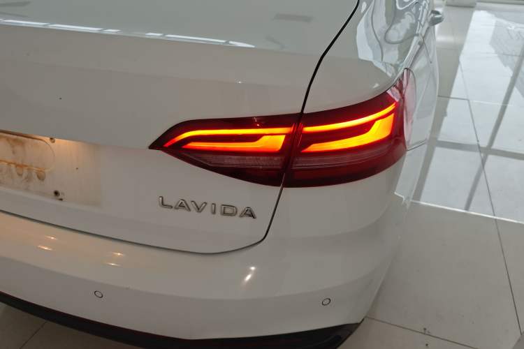 Used Volkswagen Lavida 2023 1.5L Automatic De Yi Edition
