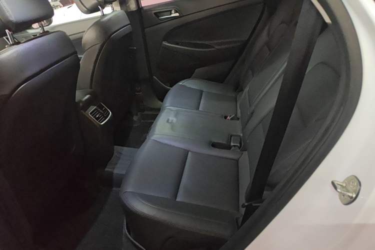 Used Hyundai Tucson 2015 1.6T Dual-Clutch Two-Wheel-Drive Smart Model