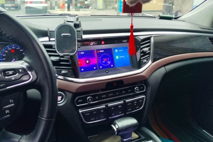 Used GAC Trumpchi GS8 2017 320T Two-Wheel Drive Luxury Edition (7 Seats)