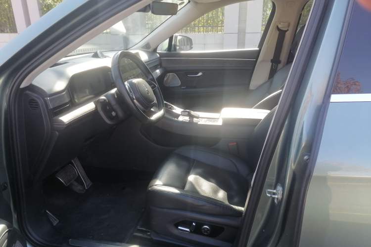 Used Hima AITO M5 2022 Extended-Range Four-Wheel Drive Performance Version
