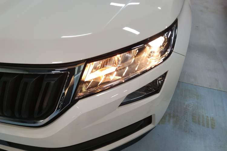 Used Skoda Kodiaq 2019 Restyled TSI330 5-Seater Two-Wheel Drive Standard Version China VI
