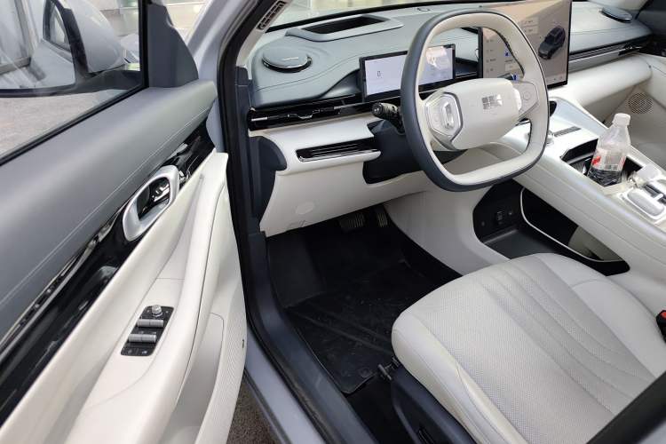 Used  E5 2024 530km Starship Edition
