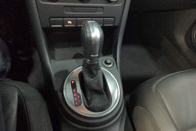 Used Volkswagen Beetle 2014 1.4TSI R-Line
