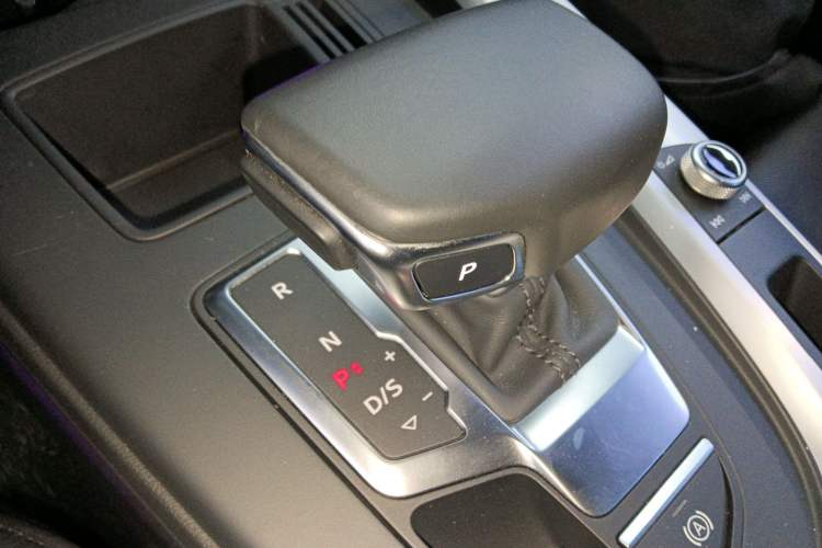 Used Audi A4L 2020 40 TFSI Fashion Dynamic Model