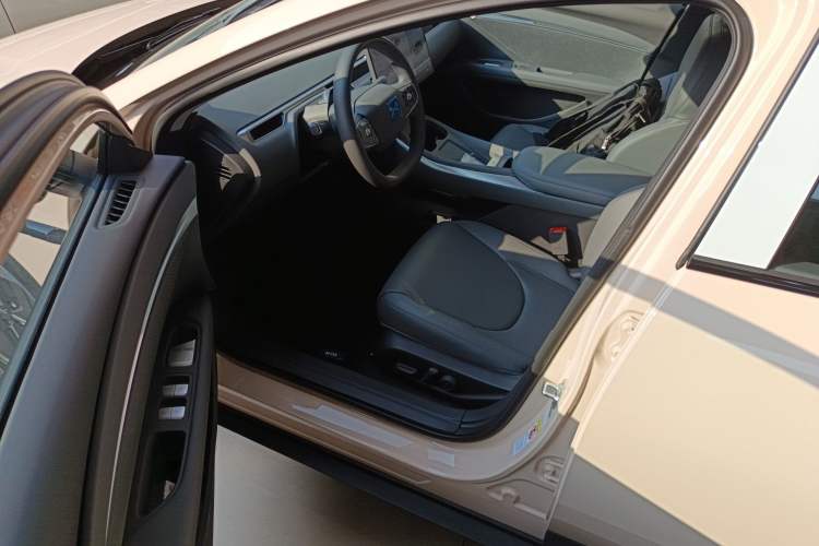 Used XPeng MONA M03 2025 620 Ultra-Long Range Plus
