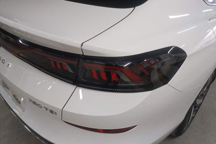 Used Volkswagen Lamando 2023 Lavida L 280TSI DSG Cool & Spicy Edition
