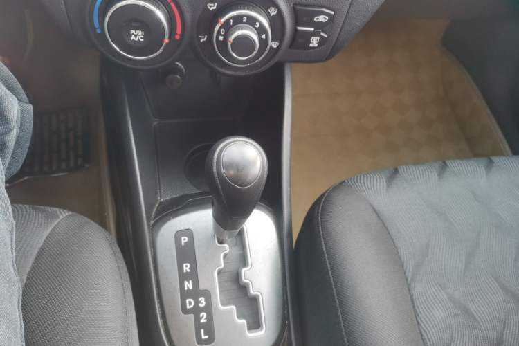 Used Kia K2 2012 Sedan 1.4L Automatic GLS Commemorative Edition