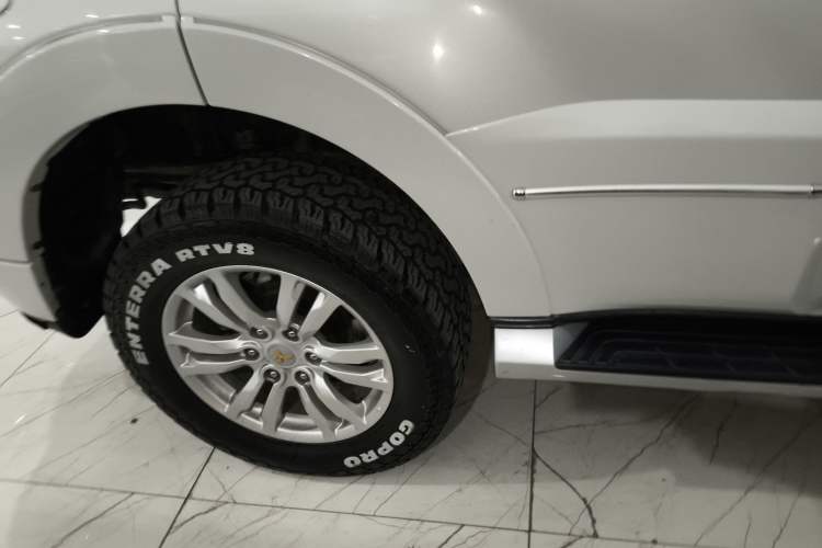 Used Mitsubishi Pajero 2019 V97 3.8L 5-Door GLS Middle East Edition