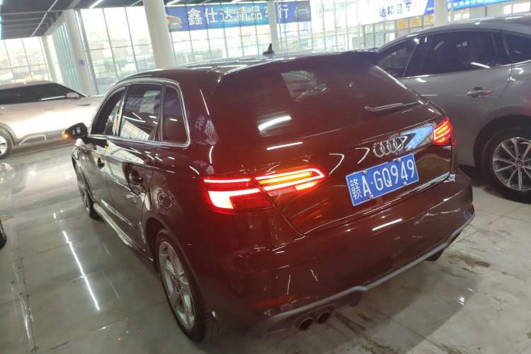 Used Audi A3 2019 Sportback 35 TFSI Fashion Edition China VI Emission Standard