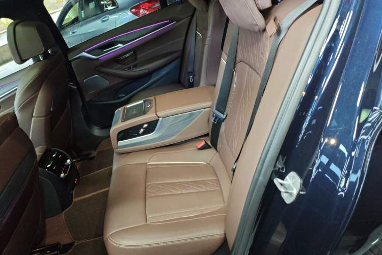 Used BMW 5 Series 2022 Second Facelift 530Li Luxury Version M Sport Package
