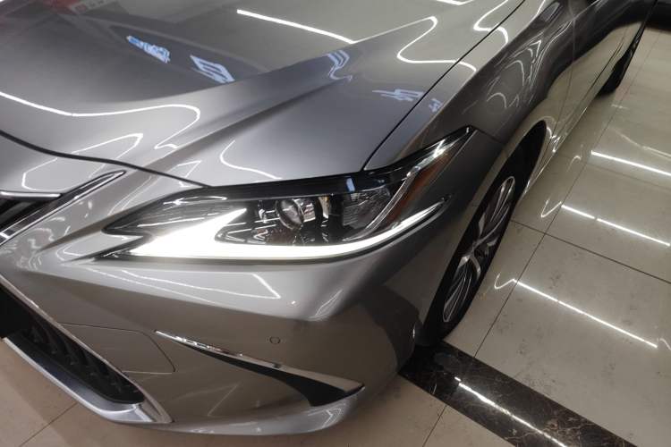 Used Lexus ES 2020 200 Excellence Edition
