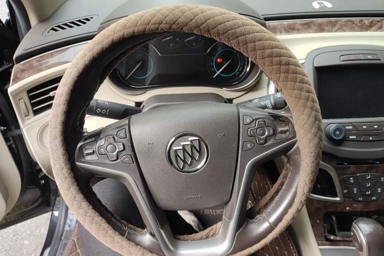 Used Buick LaCrosse 2013 2.4L SIDI Leading Comfort Version
