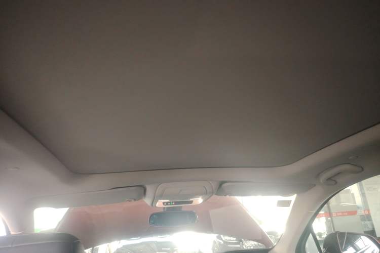 Used Cadillac XT5 2018 25T Luxury Model
