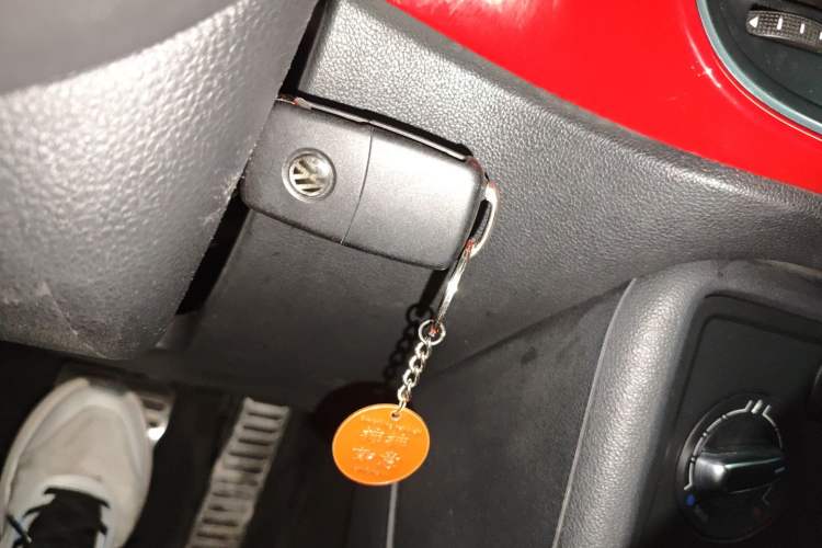 Used Volkswagen Beetle 2015 180TSI model
