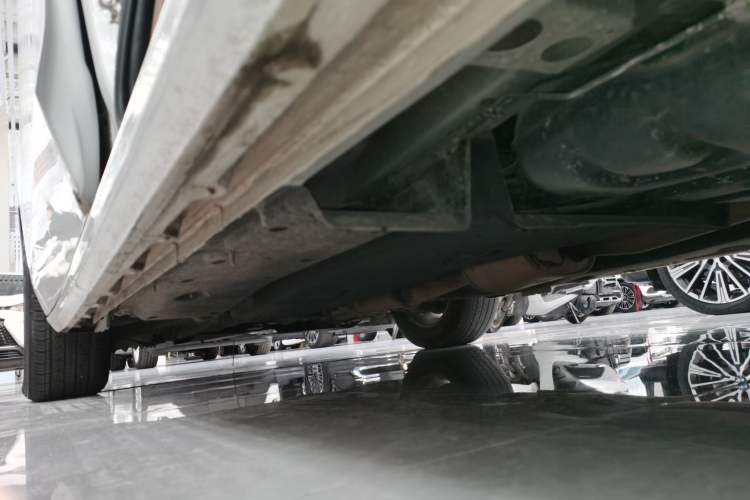 Used Buick GL8 2018 ES 28T Premium Model China VI Standard
